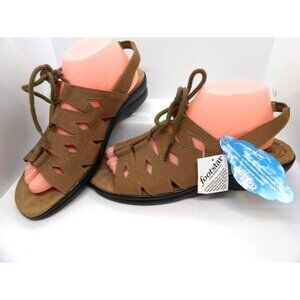 Cobbie Cuddlers Soft Leather Sandal Brown with Lace Tie size US 9.5W New